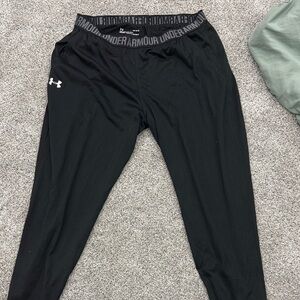 Under Armour Black Athletic Bottoms